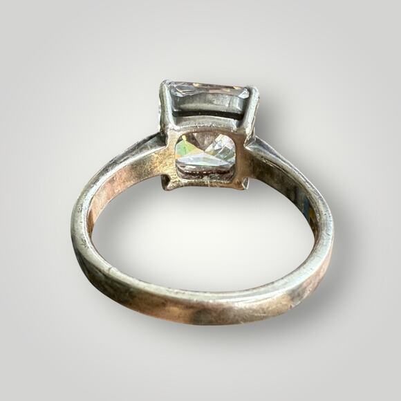 925 Sterling Silver Princess Cut Clear CZ Solitaire Ring Size 8.5 - Picture 3 of 7